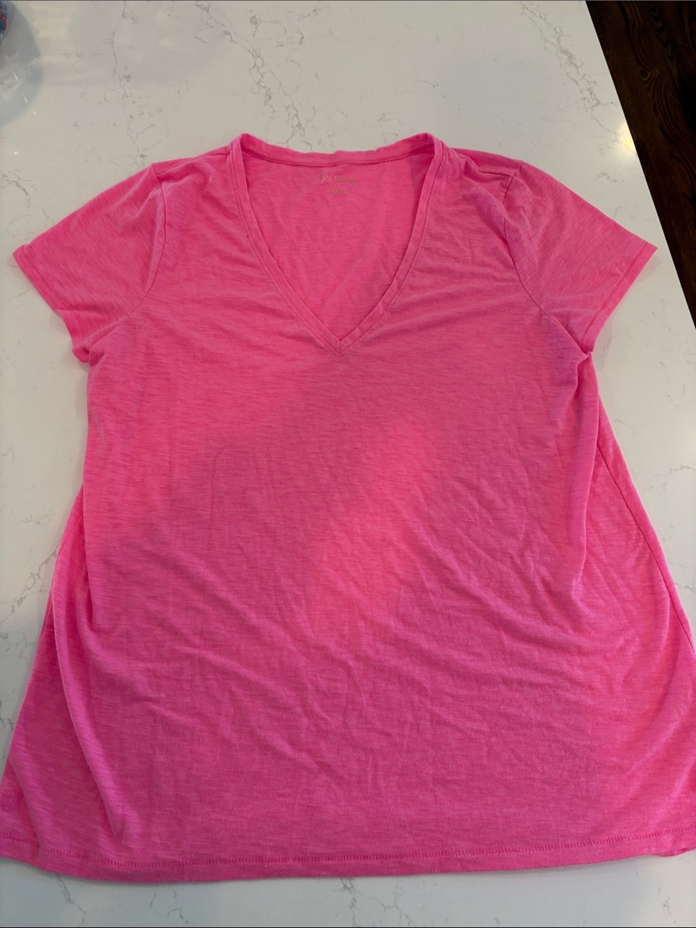 Lilly PuliWomen's Pink V-Neck Tee